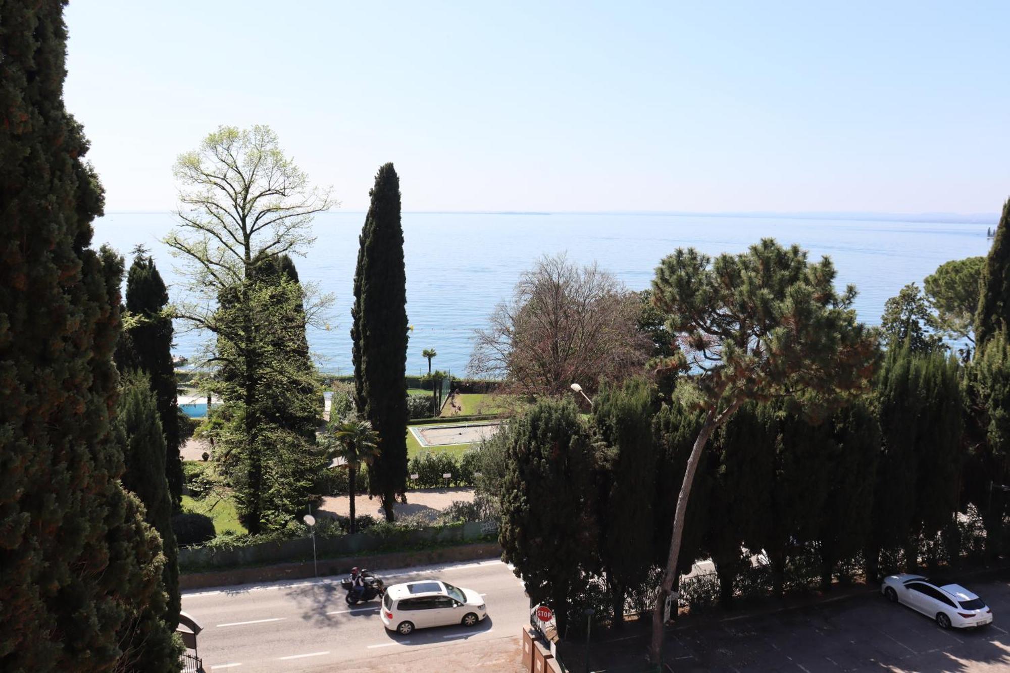 Beautiful Lake Διαμέρισμα Γκάρντα Εξωτερικό φωτογραφία